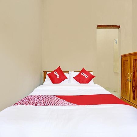 Oyo 91261 Cita Suraya Homestay Banyuwangi  Εξωτερικό φωτογραφία