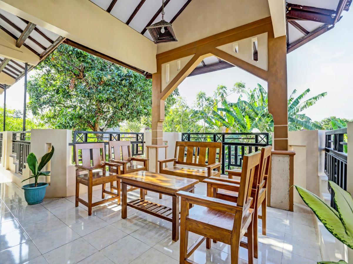 Oyo 91261 Cita Suraya Homestay Banyuwangi  Εξωτερικό φωτογραφία